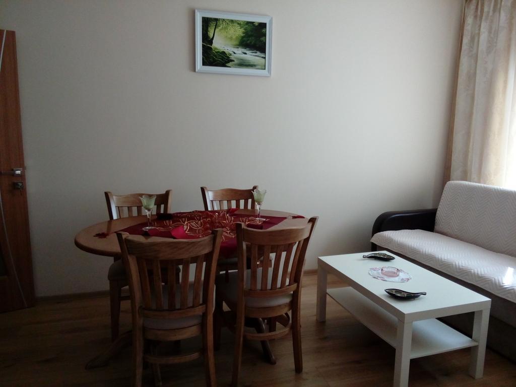 Apartment Tanita Pomorie Exterior photo